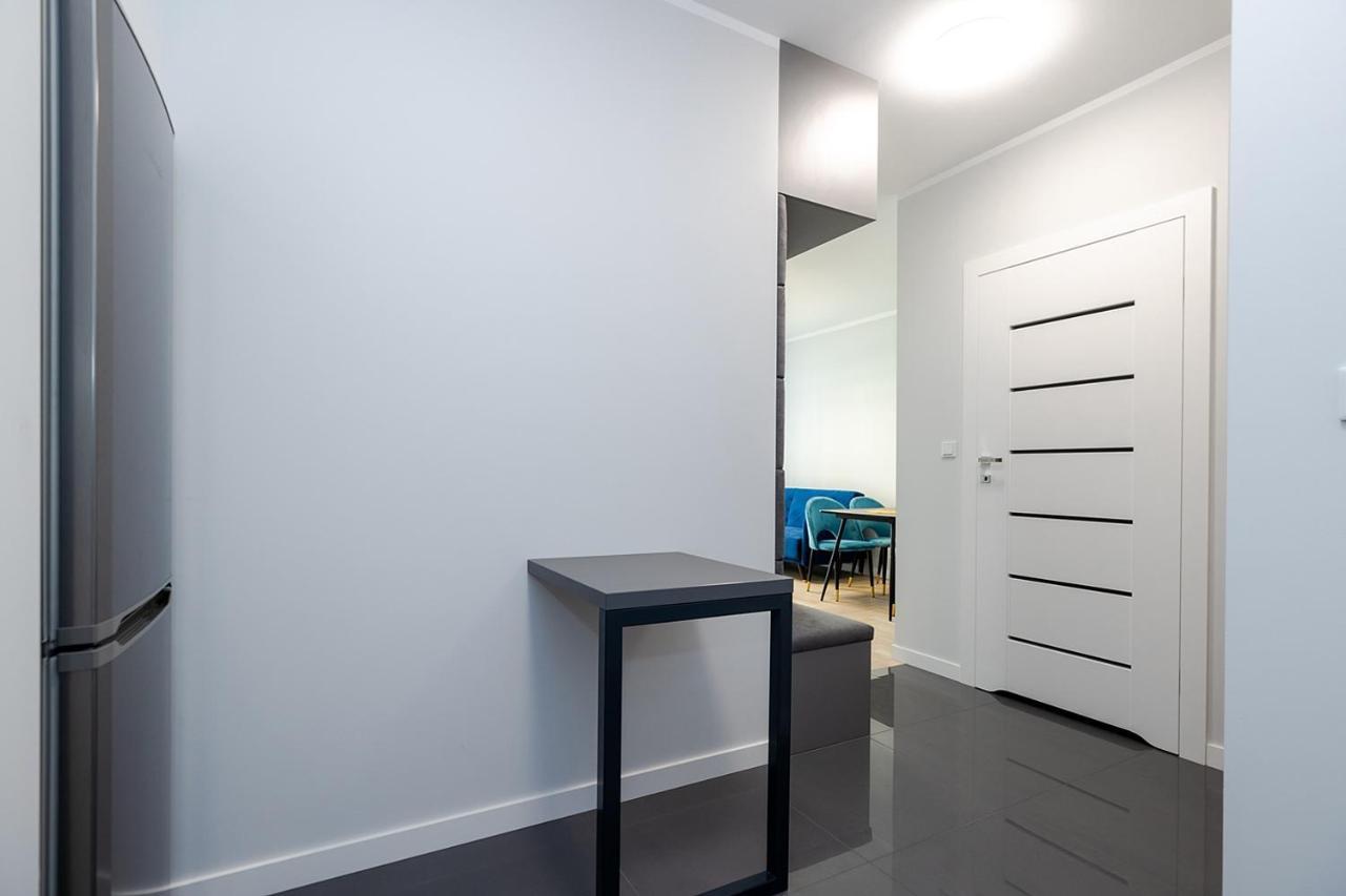 ורשה Wola Luxe Apartment מראה חיצוני תמונה